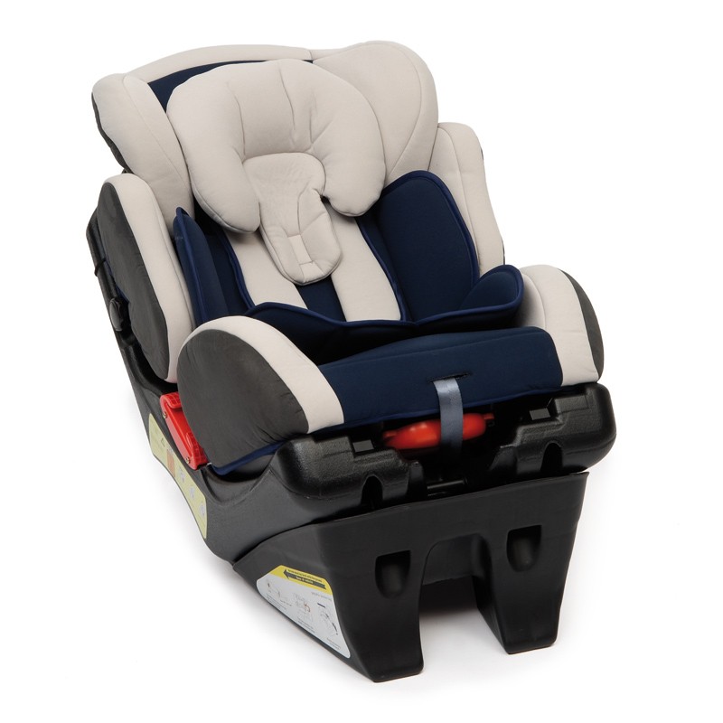 Наложително ли е да купим столче за кола за новородено бебе?